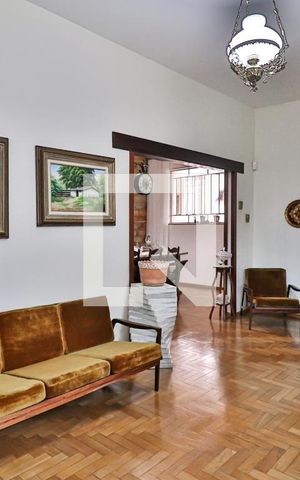 Casa à venda com 280m², 4 quartos e 3 vagasSala de Estar