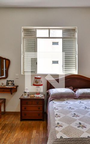 Casa à venda com 280m², 4 quartos e 3 vagasQuarto 4 Suíte