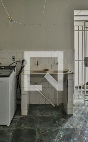 Casa à venda com 280m², 4 quartos e 3 vagasÁrea de Serviço