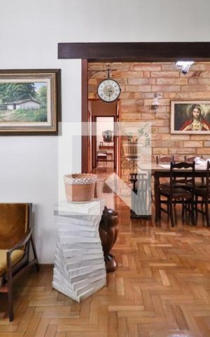 Casa à venda com 280m², 4 quartos e 3 vagasSala de Estar