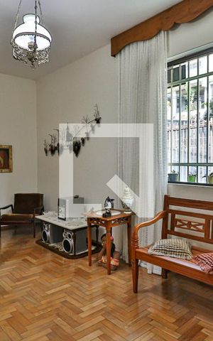 Casa à venda com 280m², 4 quartos e 3 vagasSala de Estar