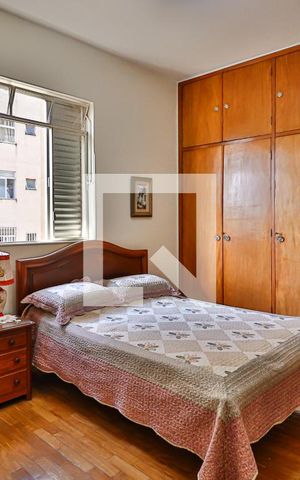 Casa à venda com 280m², 4 quartos e 3 vagasQuarto 4 Suíte