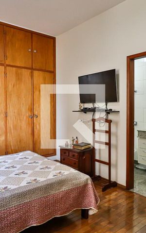 Casa à venda com 280m², 4 quartos e 3 vagasQuarto 4 Suíte