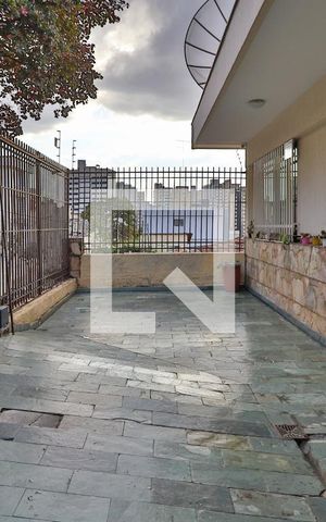 Casa à venda com 280m², 4 quartos e 3 vagasGaragem