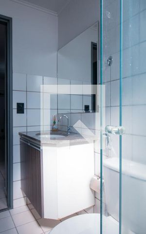 Apartamento para alugar com 55m², 2 quartos e 1 vagaBanheiro