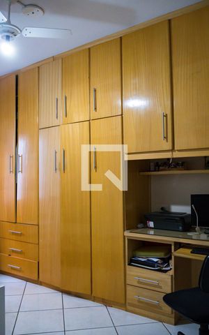 Casa à venda com 217m², 5 quartos e 5 vagasQuarto 3