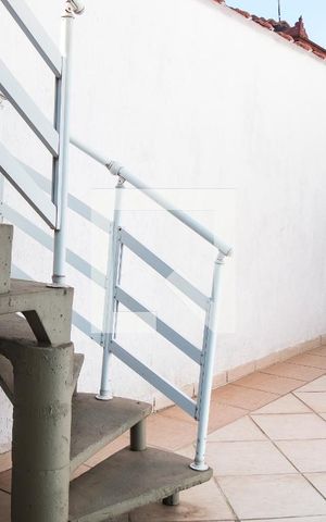 Casa à venda com 217m², 5 quartos e 5 vagasQuintal