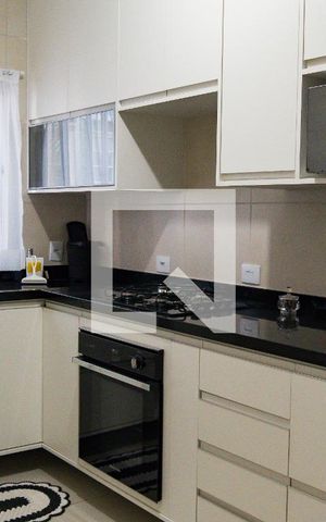Casa à venda com 217m², 5 quartos e 5 vagasCozinha Casa 2