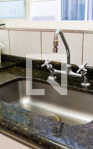Casa à venda com 217m², 5 quartos e 5 vagasCozinha Casa 1
