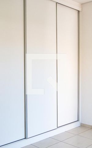 Casa à venda com 217m², 5 quartos e 5 vagasQuarto 4 - Casa 2