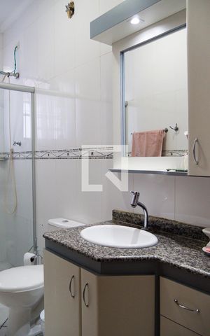 Casa à venda com 217m², 5 quartos e 5 vagasBanheiro Social