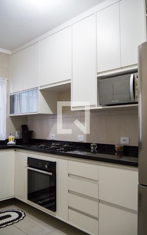 Casa à venda com 217m², 5 quartos e 5 vagasCozinha Casa 2