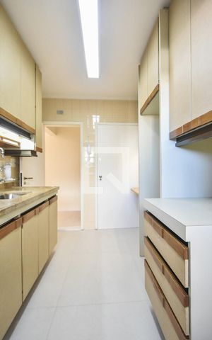 Apartamento para alugar com 68m², 2 quartos e 1 vagaCozinha 