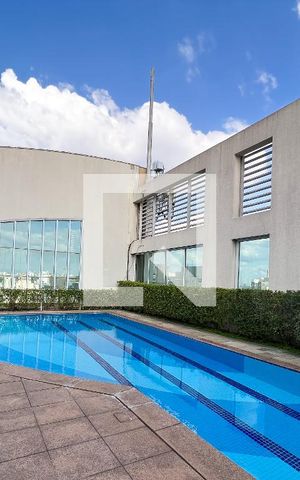 Apartamento para alugar com 29m², 1 quarto e 1 vaga Apartamento para alugar com 29m², 1 quarto e 1 vagaPiscina