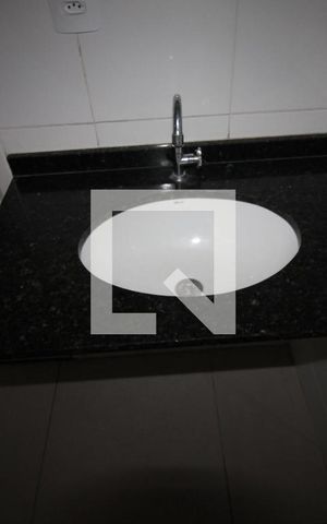 Apartamento para alugar com 45m², 2 quartos e sem vagaBanheiro