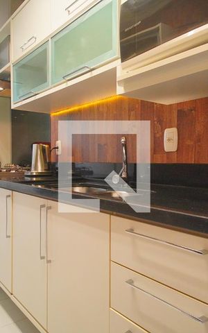 Apartamento para alugar com 205m², 2 quartos e 2 vagasCozinha