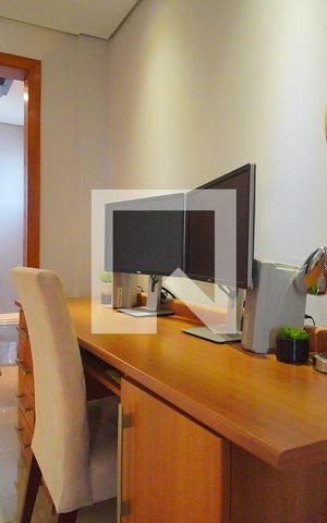 Apartamento para alugar com 205m², 2 quartos e 2 vagasEscritório