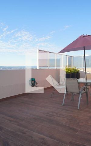 Apartamento para alugar com 205m², 2 quartos e 2 vagasVaranda