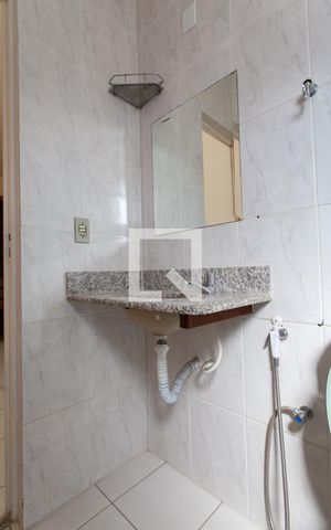 Apartamento à venda com 114m², 3 quartos e 2 vagas Apartamento à venda com 114m², 3 quartos e 2 vagasBanheiro da Suíte