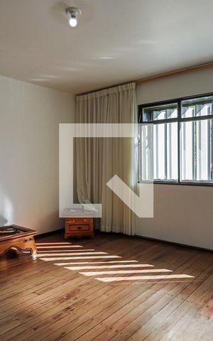 Casa à venda com 493m², 6 quartos e 3 vagasSala 1