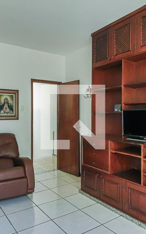 Casa à venda com 493m², 6 quartos e 3 vagasQuarto 4 Suíte