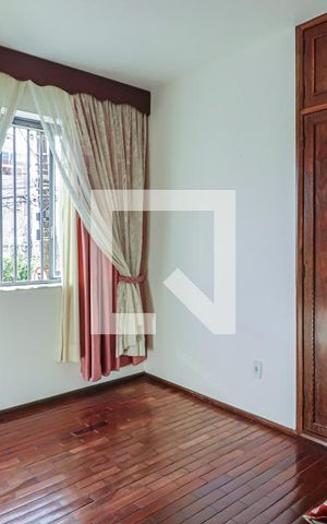 Casa à venda com 493m², 6 quartos e 3 vagasQuarto 2