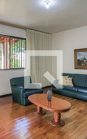 Casa à venda com 493m², 6 quartos e 3 vagasSala 2