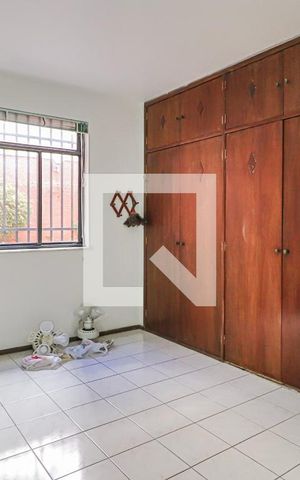 Casa à venda com 493m², 6 quartos e 3 vagasQuarto 5