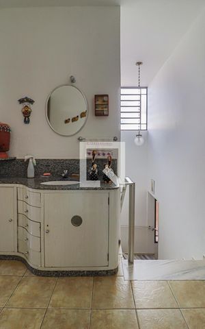 Casa à venda com 493m², 6 quartos e 3 vagasLavabo do Corredor