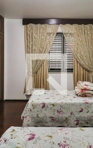 Casa à venda com 493m², 6 quartos e 3 vagasQuarto 1