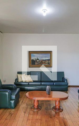 Casa à venda com 493m², 6 quartos e 3 vagasSala 2