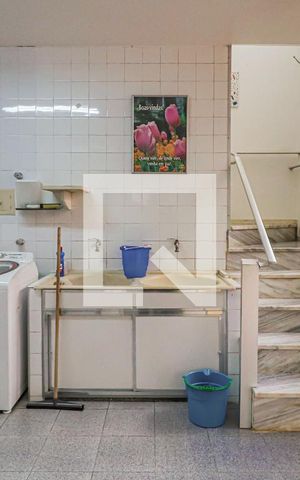 Casa à venda com 493m², 6 quartos e 3 vagasÁrea de Serviço