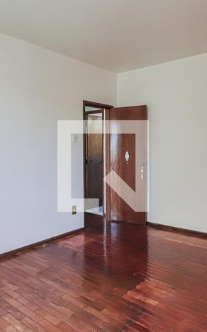 Casa à venda com 493m², 6 quartos e 3 vagasQuarto 3 Suíte