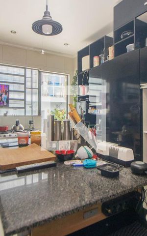 Casa à venda com 150m², 2 quartos e 4 vagas Casa à venda com 150m², 2 quartos e 4 vagasCozinha