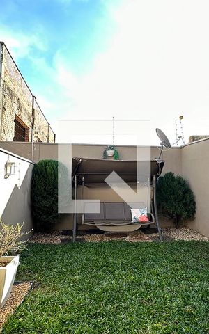 Casa à venda com 92m², 2 quartos e 2 vagasPátio 