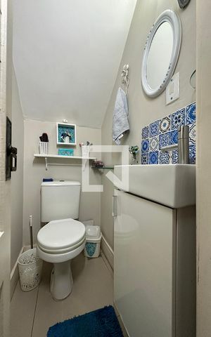 Casa à venda com 92m², 2 quartos e 2 vagasLavabo 