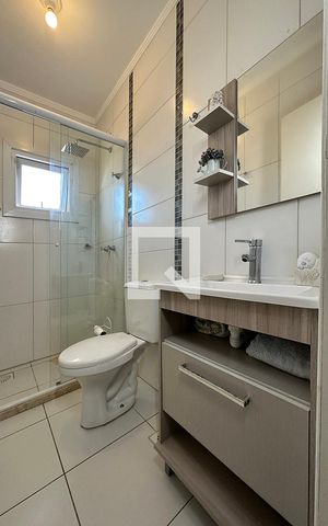 Casa à venda com 92m², 2 quartos e 2 vagasBanheiro da Suíte 2 