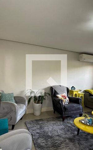 Casa à venda com 92m², 2 quartos e 2 vagasSala 