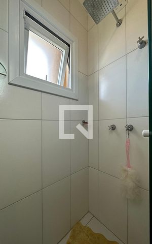 Casa à venda com 92m², 2 quartos e 2 vagasBanheiro da Suíte 2 