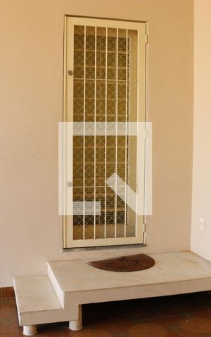 Casa à venda com 260m², 4 quartos e 6 vagasGaragem