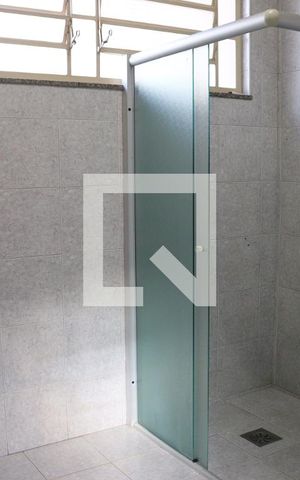 Casa à venda com 260m², 4 quartos e 6 vagasBanheiro 1