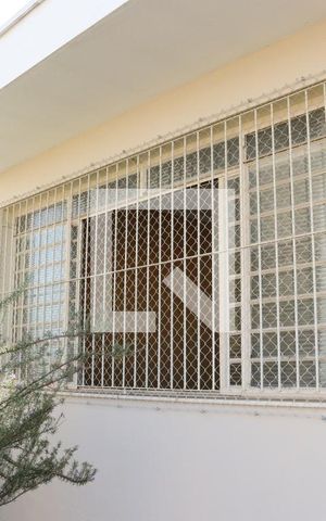 Casa à venda com 260m², 4 quartos e 6 vagasFachada