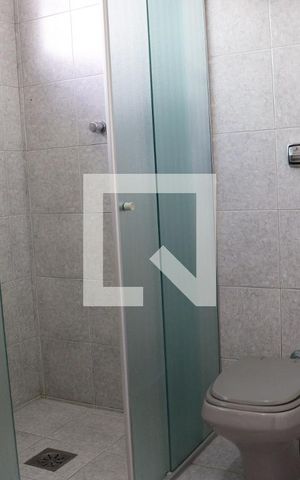 Casa à venda com 260m², 4 quartos e 6 vagasBanheiro 1