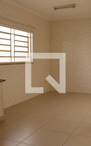 Casa à venda com 260m², 4 quartos e 6 vagasCozinha