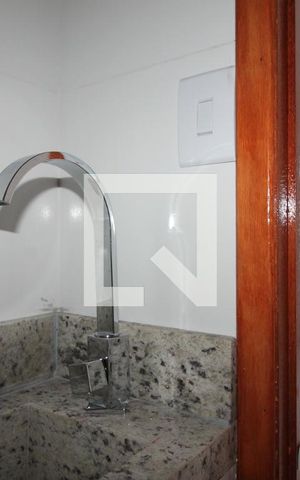 Apartamento à venda com 175m², 3 quartos e 4 vagasBanheiro da Suíte