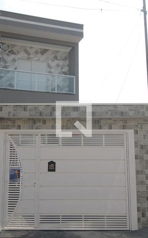 Casa à venda com 170m², 3 quartos e 4 vagasFachada