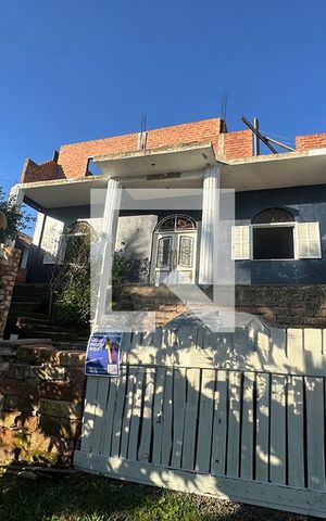 Casa à venda com 120m², 1 quarto e 2 vagasFachada da casa 