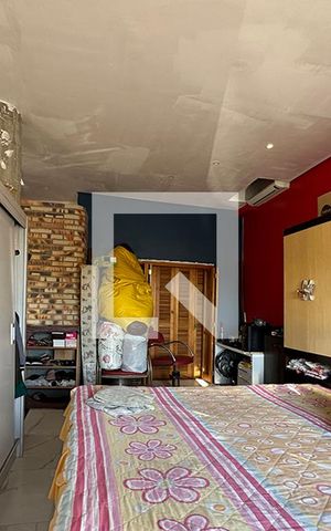Casa à venda com 120m², 1 quarto e 2 vagasQuarto 