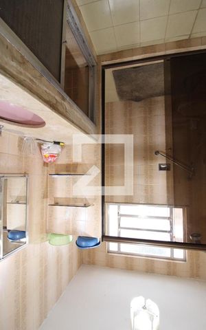 Casa à venda com 477m², 5 quartos e 3 vagasBanheiro do Quarto 5 - Suíte