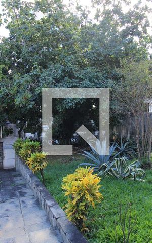 Casa à venda com 477m², 5 quartos e 3 vagasÁrea Externa - Frente